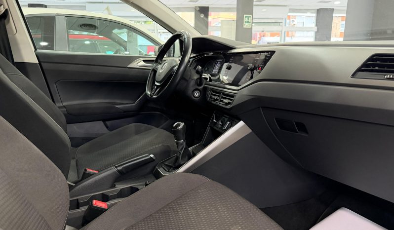 
								VOLKSWAGEN Polo Life 1.0 TSI completo									