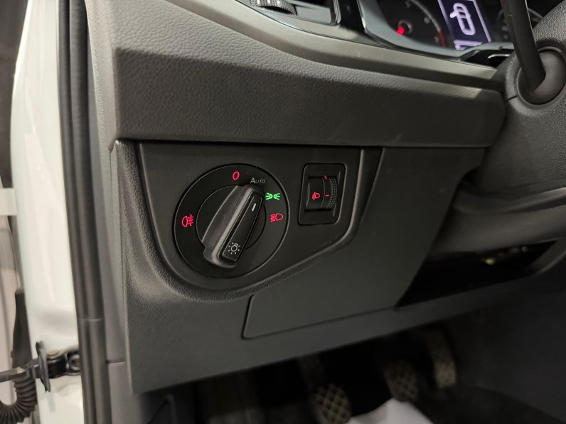 
								VOLKSWAGEN Polo Life 1.0 TSI completo									