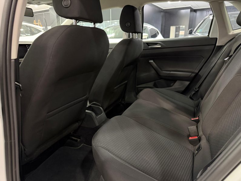 
								VOLKSWAGEN Polo Life 1.0 TSI completo									