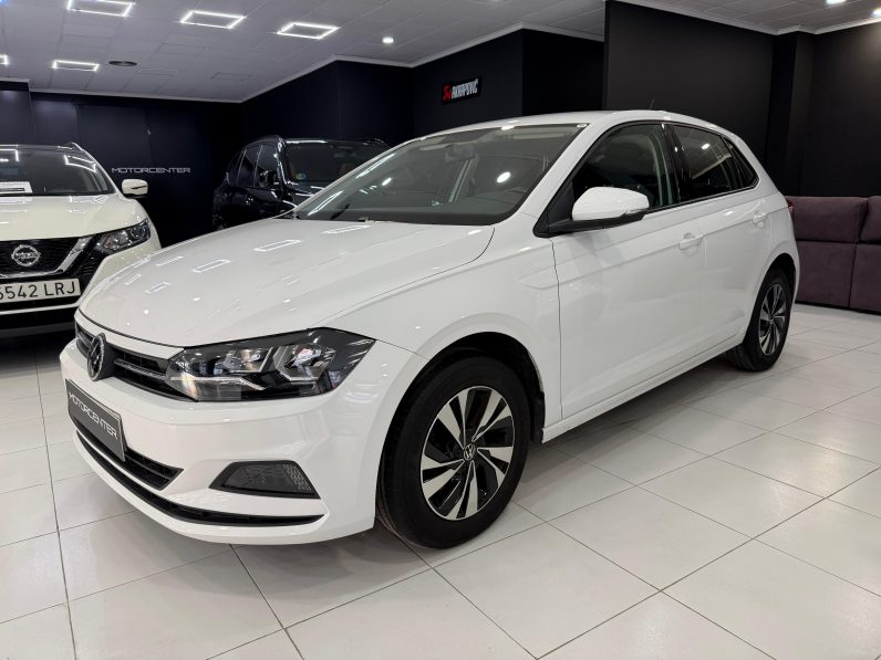 
								VOLKSWAGEN Polo Life 1.0 TSI completo									