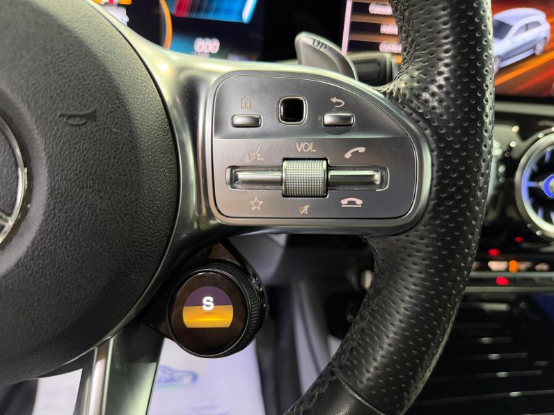 
								MERCEDES-BENZ Clase A MercedesAMG A 35 4MATIC completo									