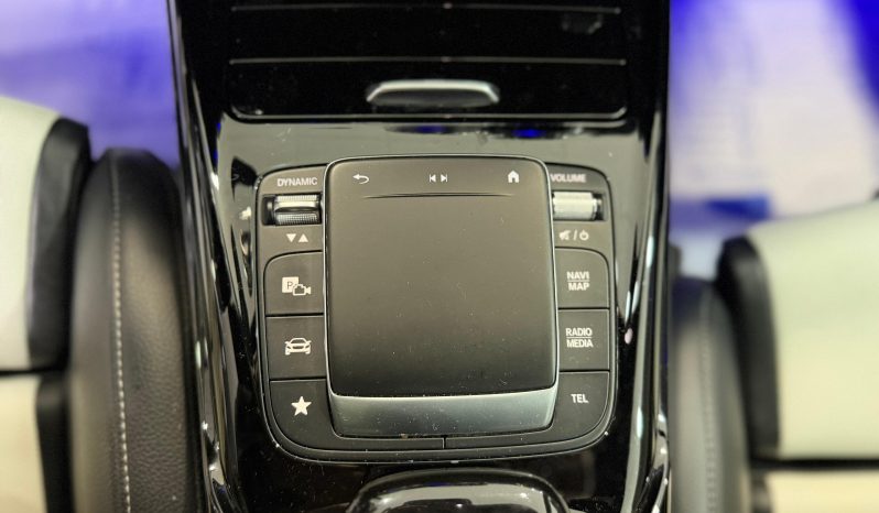 
								MERCEDES-BENZ Clase A MercedesAMG A 35 4MATIC completo									