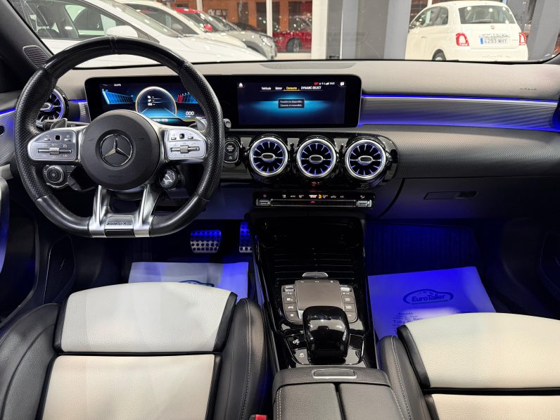 
								MERCEDES-BENZ Clase A MercedesAMG A 35 4MATIC completo									