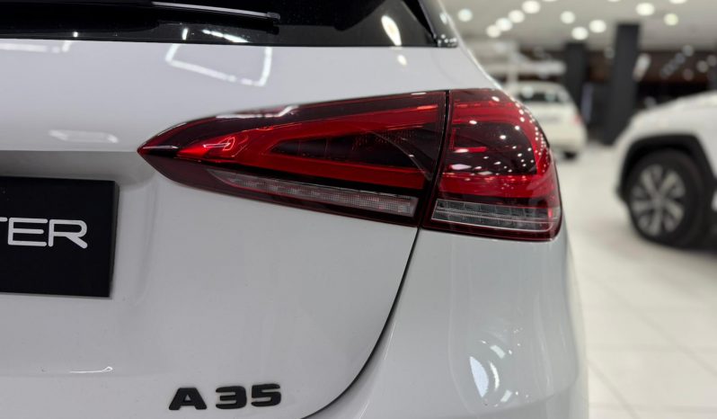 
								MERCEDES-BENZ Clase A MercedesAMG A 35 4MATIC completo									