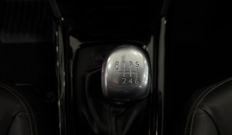 
								PEUGEOT 2008 Allure 1.2 PureTech 130 completo									