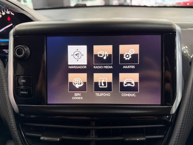 
								PEUGEOT 2008 Allure 1.2 PureTech 130 completo									