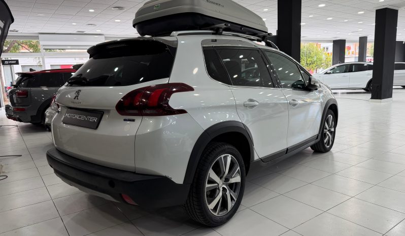 
								PEUGEOT 2008 Allure 1.2 PureTech 130 completo									