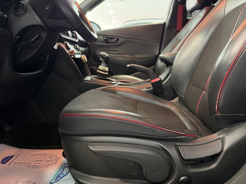 
								HYUNDAI Kona 1.0 TGDi Tecno 4×2 completo									