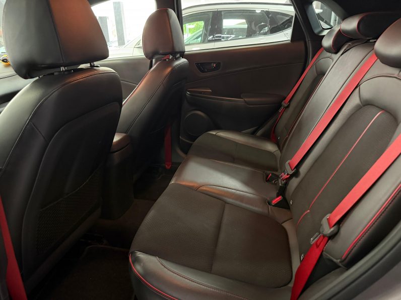 
								HYUNDAI Kona 1.0 TGDi Tecno 4×2 completo									