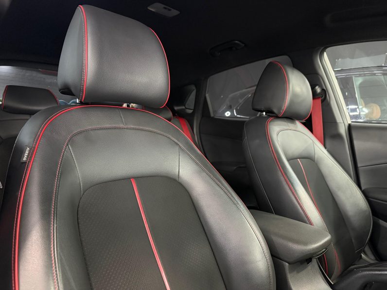 
								HYUNDAI Kona 1.0 TGDi Tecno 4×2 completo									