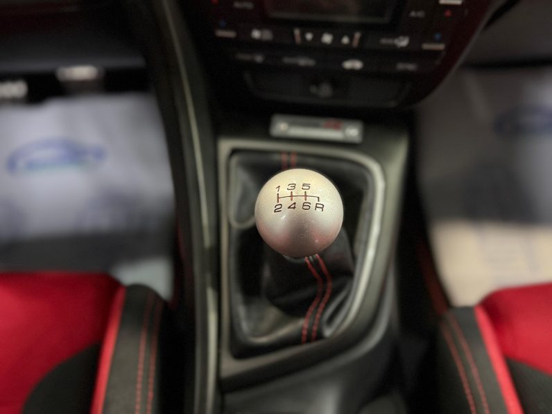 
								HONDA Civic 2.0 VTEC Turbo Type R GT completo									