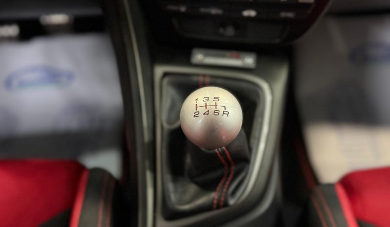 
								HONDA Civic 2.0 VTEC Turbo Type R GT completo									