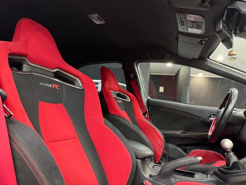 
								HONDA Civic 2.0 VTEC Turbo Type R GT completo									