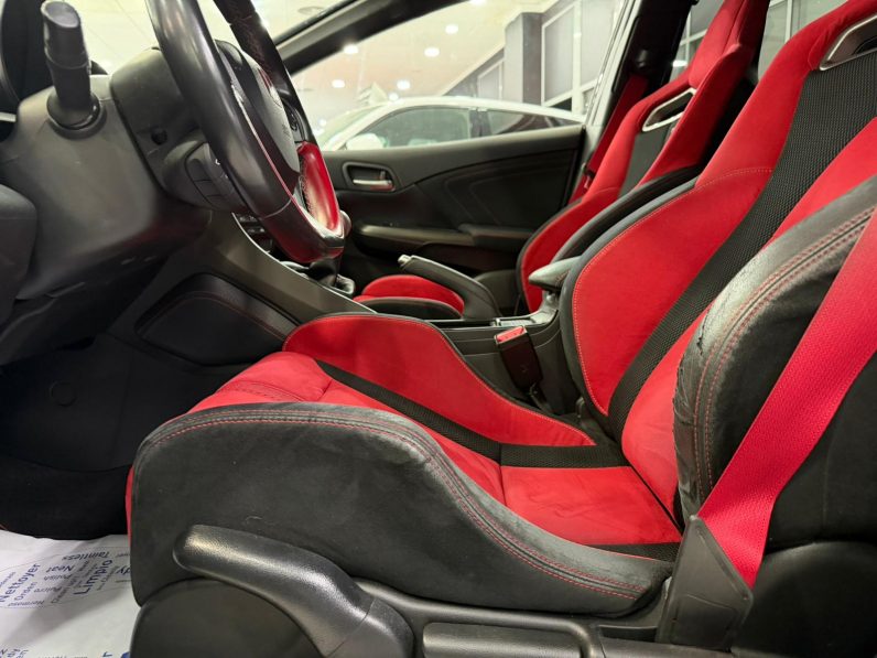 
								HONDA Civic 2.0 VTEC Turbo Type R GT completo									