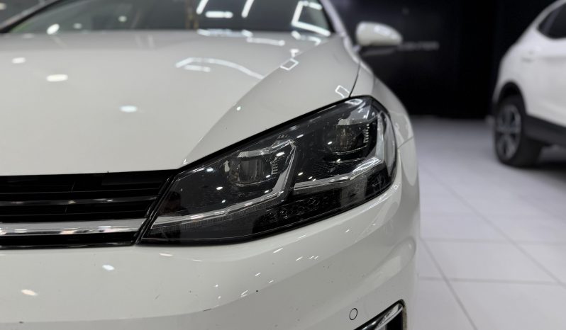 
								VOLKSWAGEN Golf Advance 2.0 TDI 150CV DSG Variant completo									