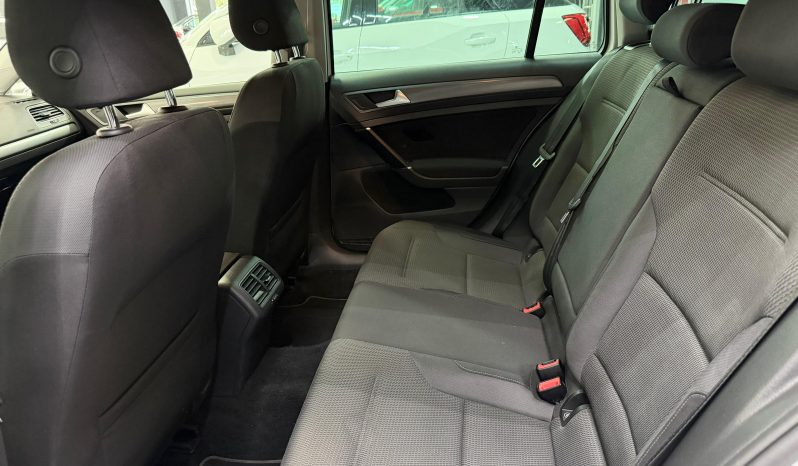 
								VOLKSWAGEN Golf Advance 2.0 TDI 150CV DSG Variant completo									
