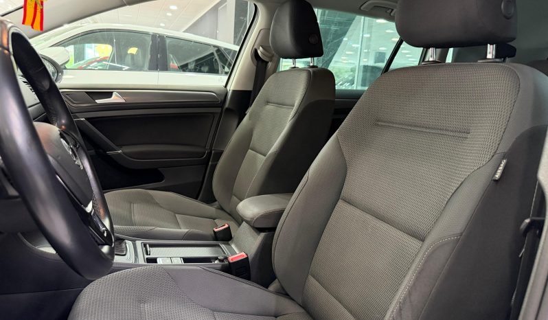 
								VOLKSWAGEN Golf Advance 2.0 TDI 150CV DSG Variant completo									