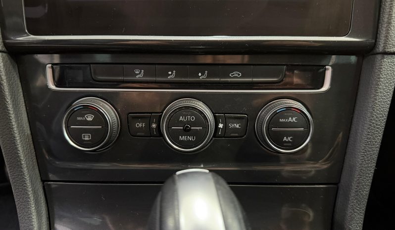 
								VOLKSWAGEN Golf Advance 2.0 TDI 150CV DSG Variant completo									