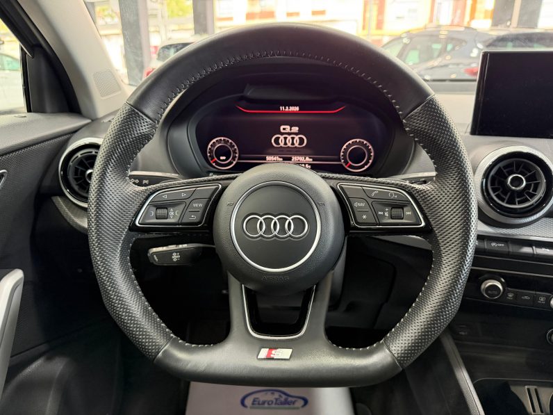 
								AUDI Q2 S line 35 TFSI S tronic completo									