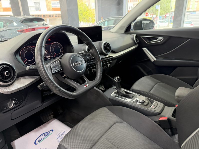 
								AUDI Q2 S line 35 TFSI S tronic completo									