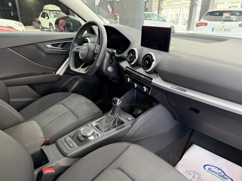 
								AUDI Q2 S line 35 TFSI S tronic completo									