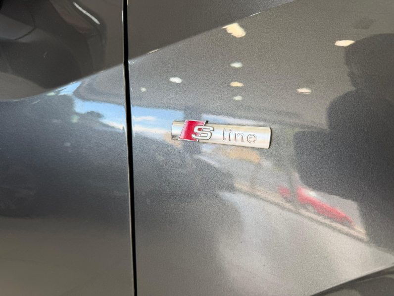 
								AUDI Q2 S line 35 TFSI S tronic completo									