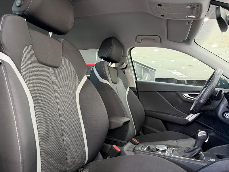 
								AUDI Q2 S line 35 TFSI S tronic completo									