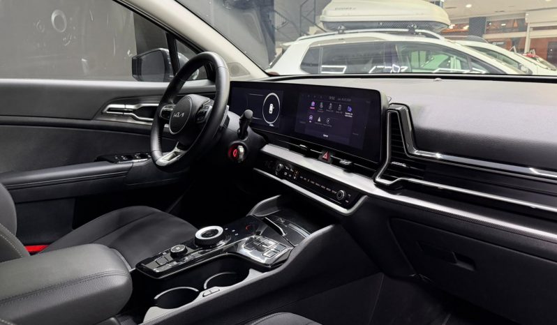 
								KIA Sportage 1.6 TGDi HEV Tech 4×2 completo									