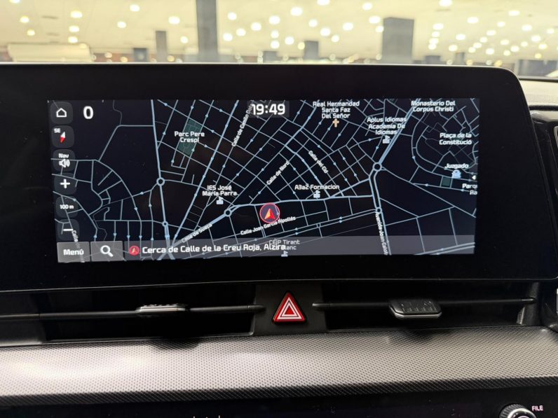 
								KIA Sportage 1.6 TGDi HEV Tech 4×2 completo									