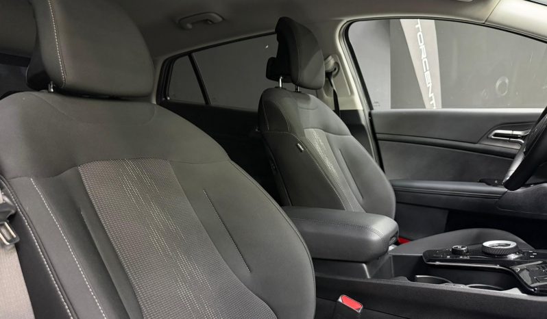 
								KIA Sportage 1.6 TGDi HEV Tech 4×2 completo									