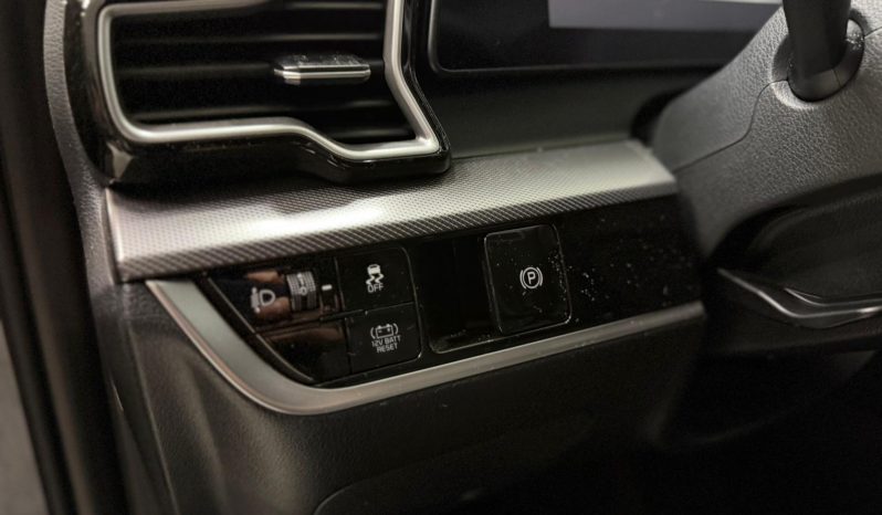 
								KIA Sportage 1.6 TGDi HEV Tech 4×2 completo									