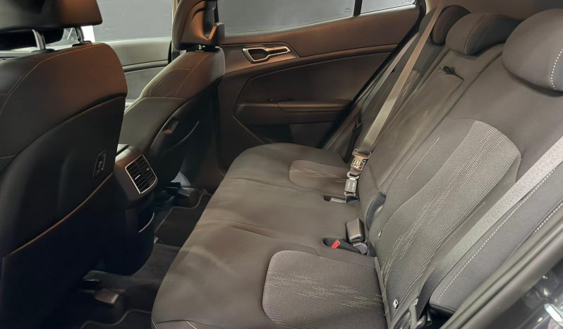 
								KIA Sportage 1.6 TGDi HEV Tech 4×2 completo									