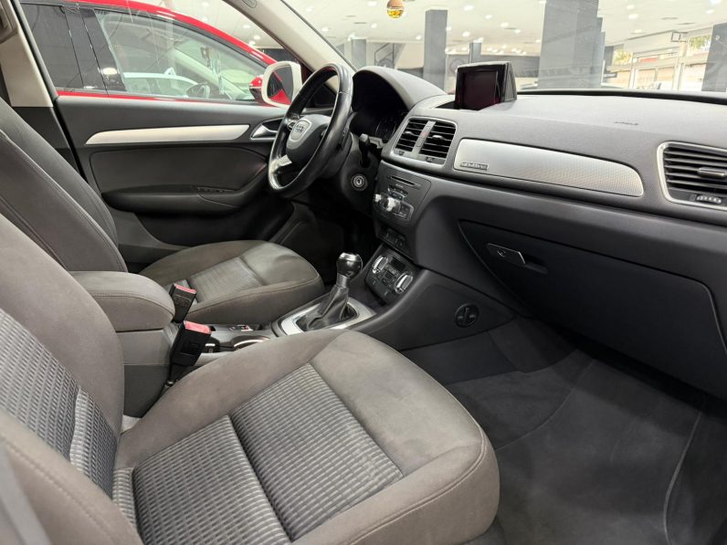 
								AUDI Q3 2.0 TDI quattro Str S line edition completo									