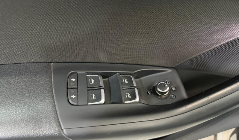 
								AUDI Q3 2.0 TDI quattro Str S line edition completo									