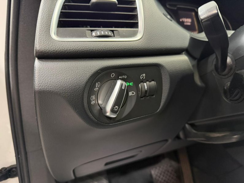 
								AUDI Q3 2.0 TDI quattro Str S line edition completo									