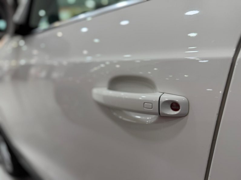 
								AUDI Q3 2.0 TDI quattro Str S line edition completo									