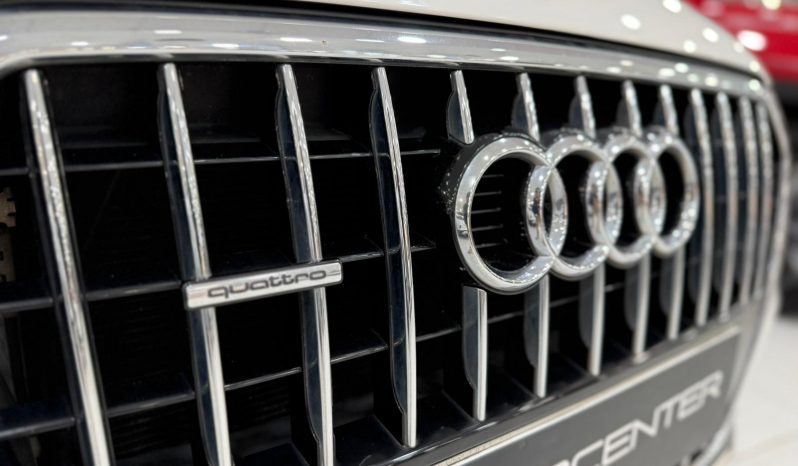 
								AUDI Q3 2.0 TDI quattro Str S line edition completo									