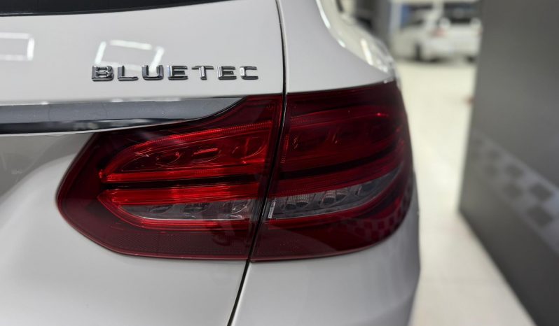 
								MERCEDES-BENZ Clase C C 220 BlueTEC AMG Line Estate completo									