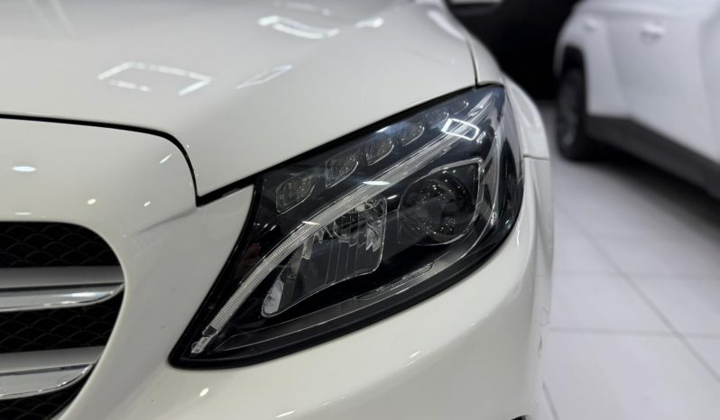 
								MERCEDES-BENZ Clase C C 220 BlueTEC AMG Line Estate completo									