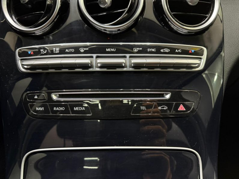 
								MERCEDES-BENZ Clase C C 220 BlueTEC AMG Line Estate completo									