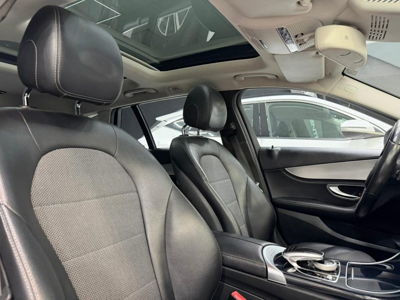 
								MERCEDES-BENZ Clase C C 220 BlueTEC AMG Line Estate completo									