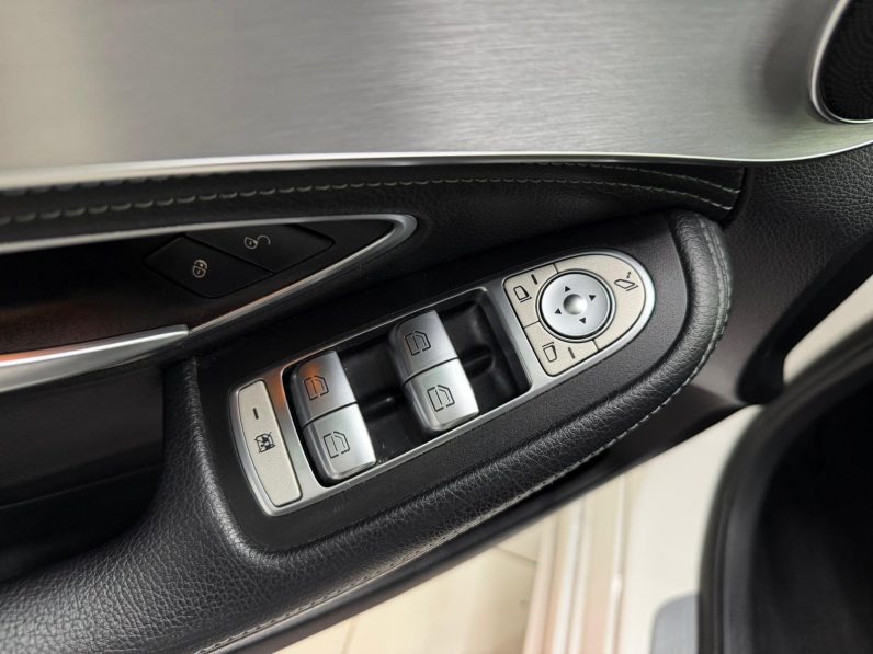 
								MERCEDES-BENZ Clase C C 220 BlueTEC AMG Line Estate completo									