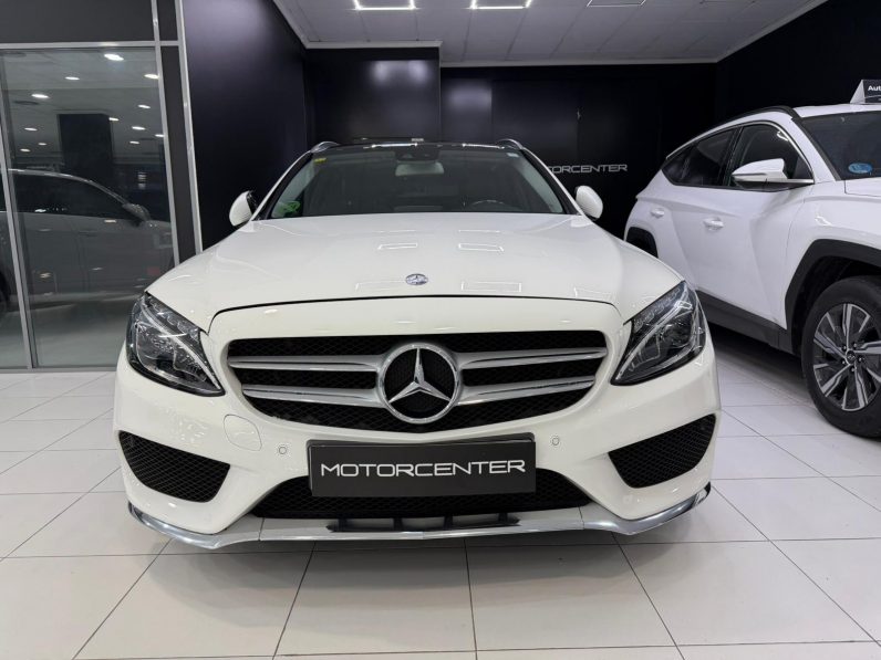 
								MERCEDES-BENZ Clase C C 220 BlueTEC AMG Line Estate completo									