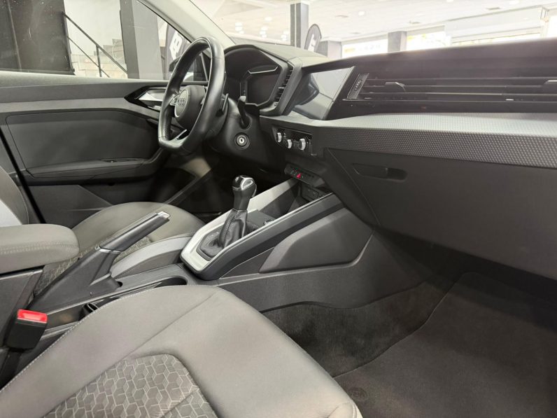 
								AUDI A1 Sportback 30 TFSI S tronic completo									