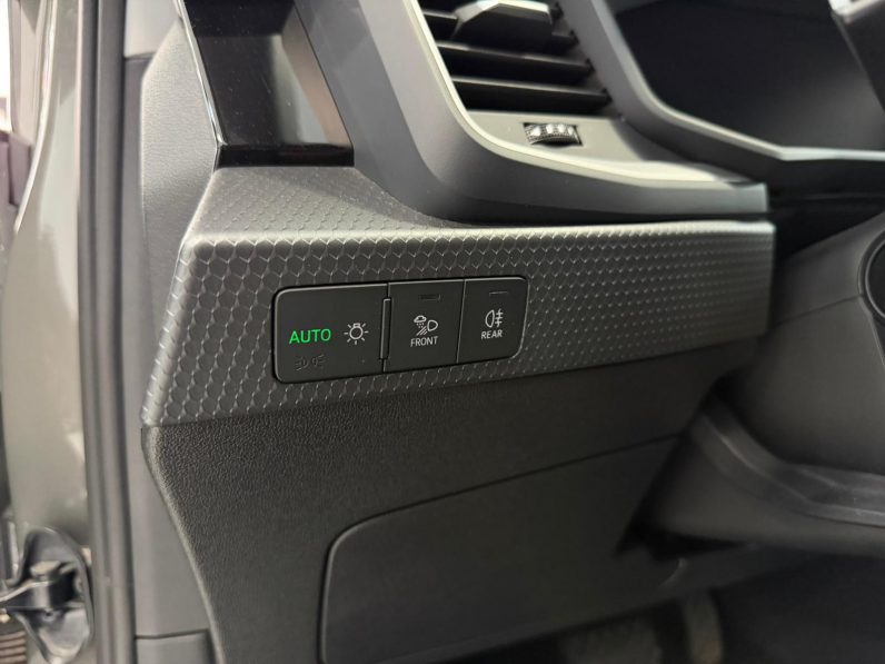 
								AUDI A1 Sportback 30 TFSI S tronic completo									