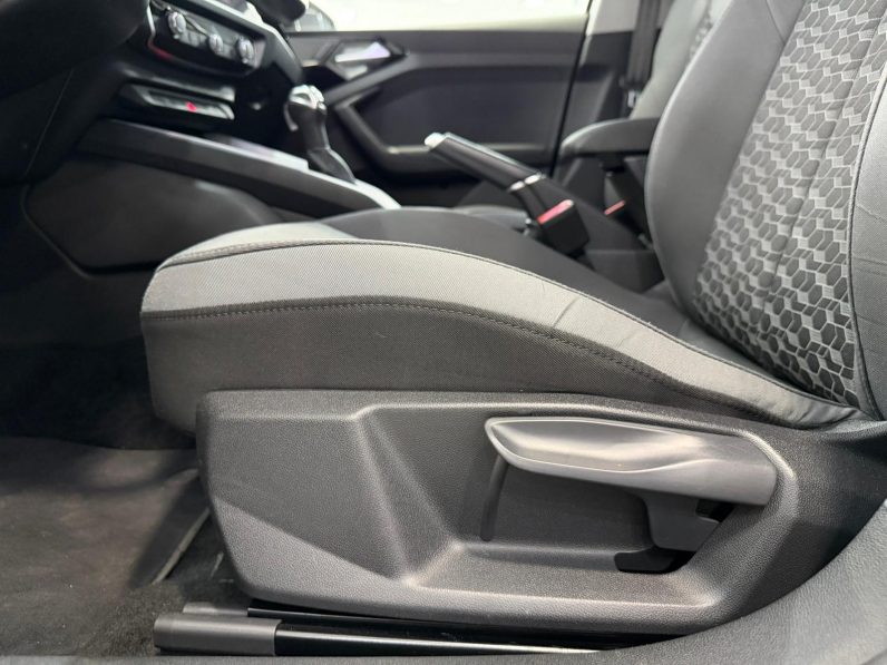 
								AUDI A1 Sportback 30 TFSI S tronic completo									