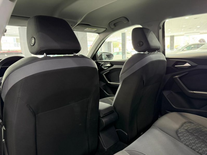 
								AUDI A1 Sportback 30 TFSI S tronic completo									