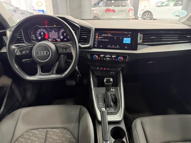 
								AUDI A1 Sportback 30 TFSI S tronic completo									
