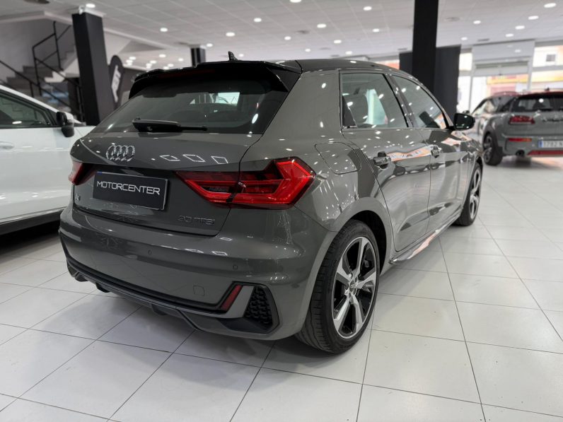 
								AUDI A1 Sportback 30 TFSI S tronic completo									