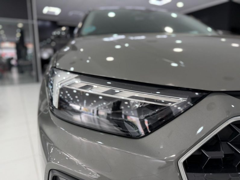 
								AUDI A1 Sportback 30 TFSI S tronic completo									